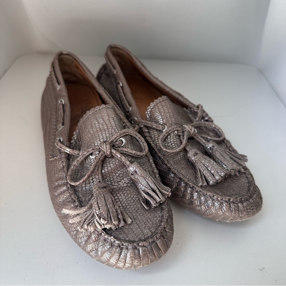 Coach (6.5) Silver Metallic Nadia Driving Moccasin Loafer w Tassels, Snakeskin - Picture 2 of 9